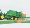 BRUDER Prasa do słomy John Deere