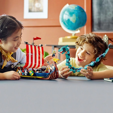 LEGO Creator - Statek wikingów i wąż z Midgardu 31132