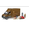 BRUDER MB Sprinter UPS z figurką podnośnikiem i z akcesoriami spedycyjnymi 02538