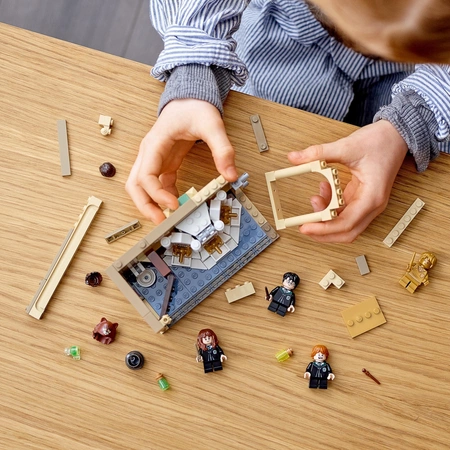 LEGO Harry Potter - Hogwart: pomyłka z eliksirem wielosokowym 76386