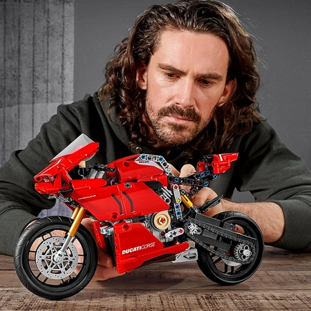 LEGO Technic Ducati Panigale V4 R P3 - 42107
