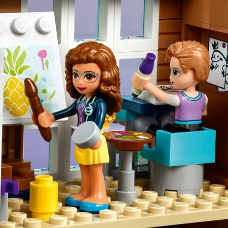 LEGO Friends Szkoła w mieście Heartlake - 41682