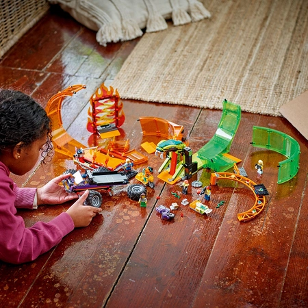 LEGO City Stuntz - Kaskaderska arena z dwoma pętlami 60339