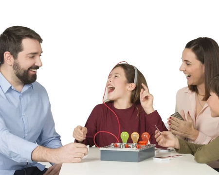 EPEE Kto kłamie? Gra interaktywna 04123