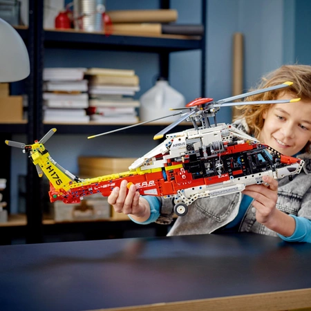 LEGO Technic - Airbus H175 Rescue Helicopter 42145