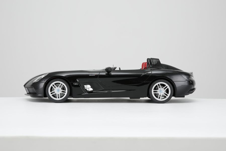 RASTAR Mercedes-Benz SLR zdalnie sterowany R/C 1:12