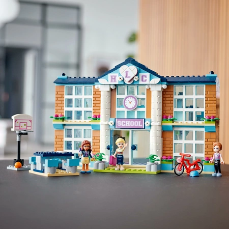 LEGO Friends Szkoła w mieście Heartlake - 41682