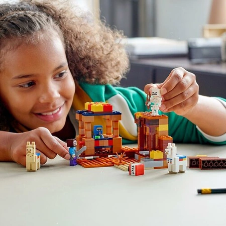 LEGO Minecraft - Punkt handlowy 21167