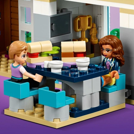 LEGO Friends Szkoła w mieście Heartlake - 41682