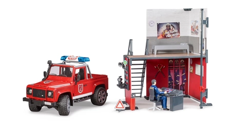 BRUDER 62701 Remiza strażacka + Land Rover Defender straży pożarnej + akcesoria