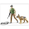 BRUDER Figurka leśnika z psem 62660