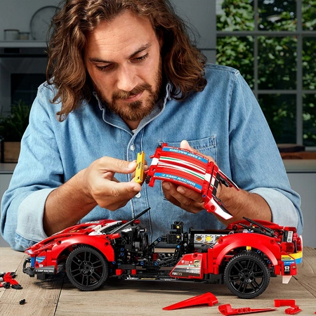 LEGO Technic - Ferrari 488 GTE AF Corse #51 - 42125