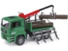 BRUDER MAN ciężarówka z żurawiem i pniami 02769
