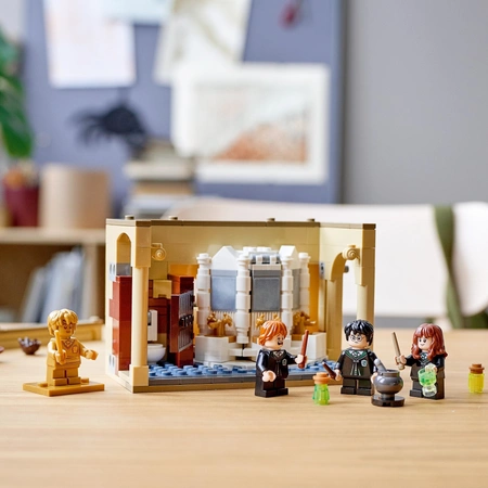 LEGO Harry Potter - Hogwart: pomyłka z eliksirem wielosokowym 76386
