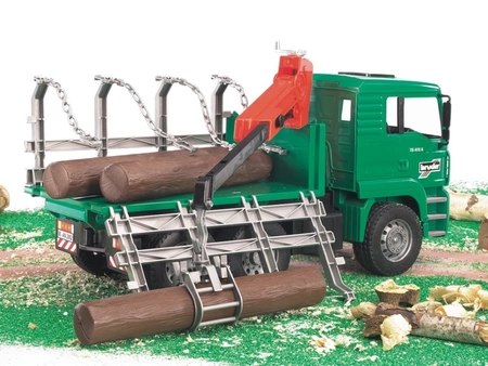 BRUDER MAN ciężarówka z żurawiem i pniami 02769